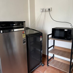 Furnished Amenities in 2 BHK Apartment at Sundervan Crystal CHS, Shashtri Nagar – for Rent