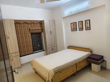 Bedroom in 2 BHK Apartment at Kalyani Nagar – for Rent