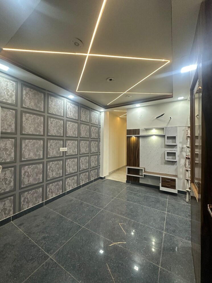 Living Room, dwarka mor 2 Bedroom 540 Sq.Ft. Builder Floor In Dwarka Mor Delhi 9667926