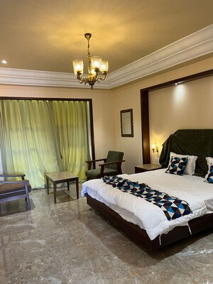 Bedroom in 4 BHK Apartment at Emaar The Palm Drive-The Sky Terraces, Sector 66 – for Sale