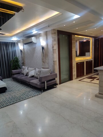 Living Room in 4 BHK Apartment at Bestech Park View Spa, Sector 47 – for Sale