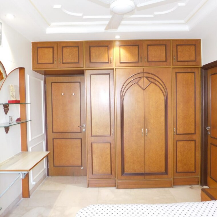 Bedroom, versova 3 Bedroom 1500 Sq.Ft. Apartment In Versova Mumbai 9667947