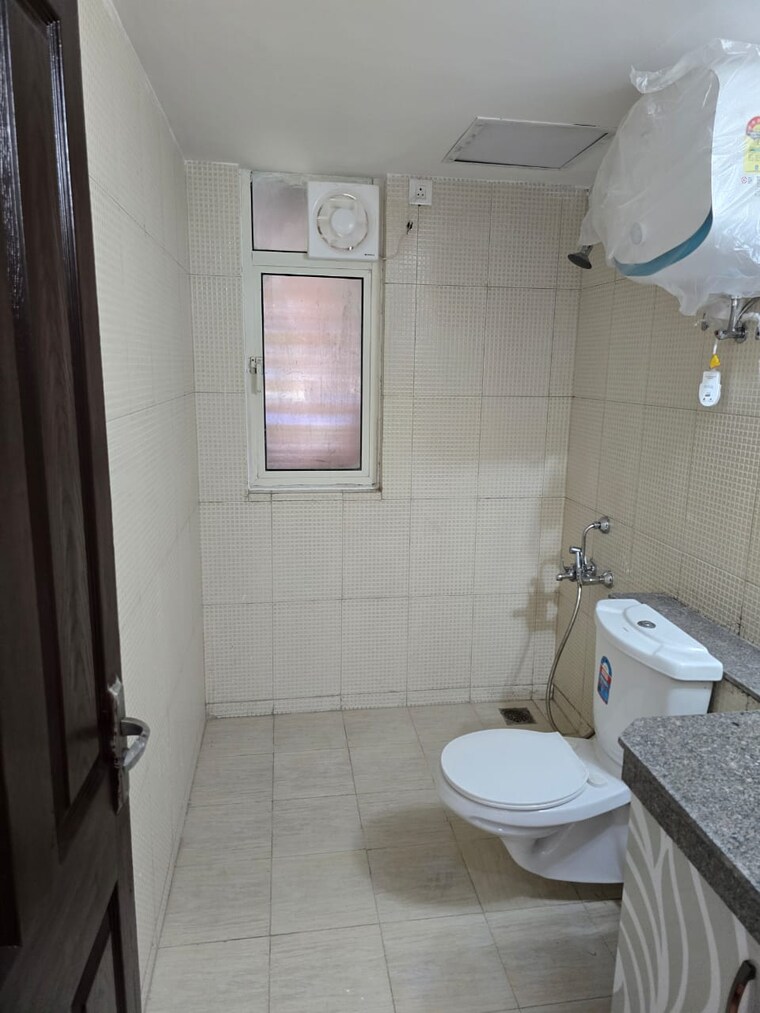 Bathroom, the-3c-lotus-panache 4 Bedroom 2798 Sq.Ft. Apartment In Sector 110 Noida 9667967