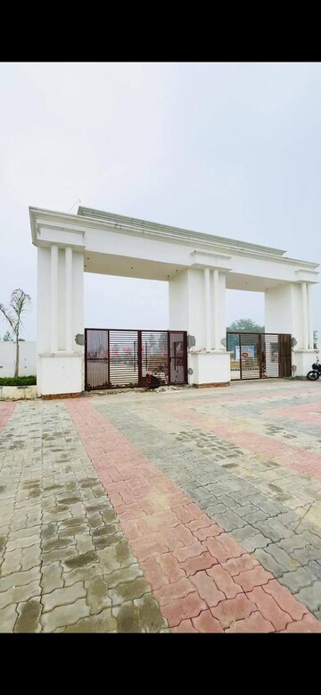  Plot – Exterior View View at Sultanpur Road - for Sale