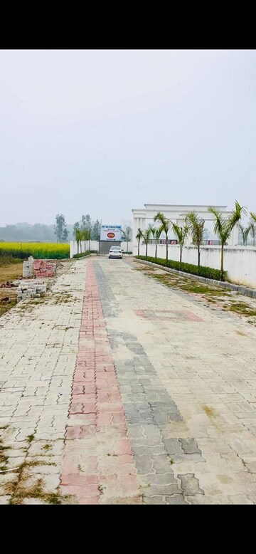  Plot – Exterior View View at Sultanpur Road - for Sale