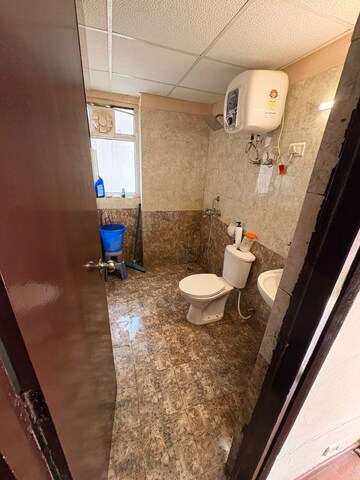 2 BHK Apartment For Rent in Divyansh Flora, Sector 16c Greater Noida