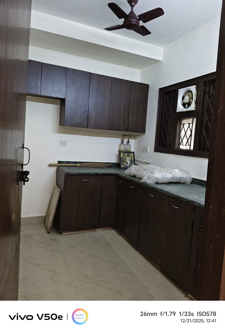 Kitchen, ip extension 3 Bedroom 1300 Sq.Ft. Apartment In Ip Extension Delhi 9667985