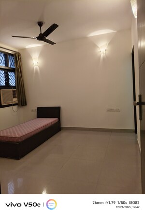 Room in 3 BHK Apartment at Ip Extension – for Rent