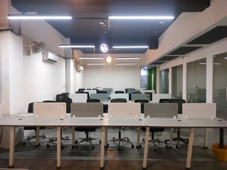 Gym, sector 2 Commercial Office Space 2200 Sq.Ft. In Sector 2 Noida 9668041