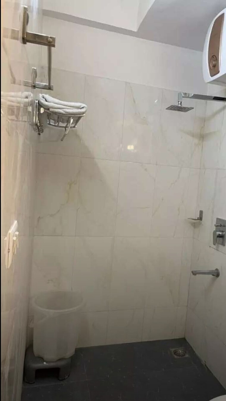 Bathroom, hazratganj 3 Bedroom 1540 Sq.Ft. Apartment In Hazratganj Lucknow 9668058