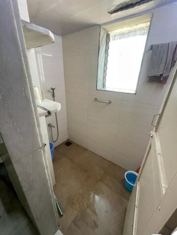 Bathroom in 1 BHK Apartment at Andheri West – for Rent