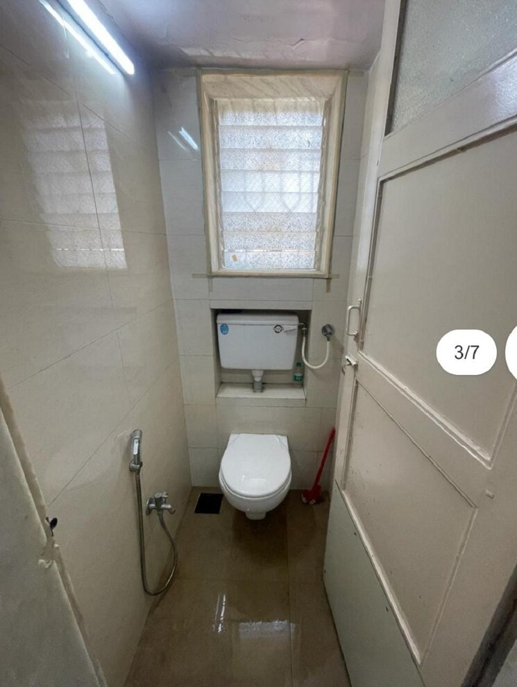 Bathroom, andheri west 1 Bedroom 500 Sq.Ft. Apartment In Andheri West Mumbai 9668018