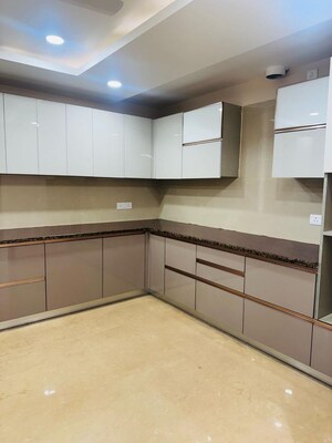 Kitchen in 3 BHK Apartment at DLF Park Place, Sector 54 – for Sale