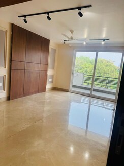 3 BHK + Servant Room Apartment For Sale in DLF Park Place