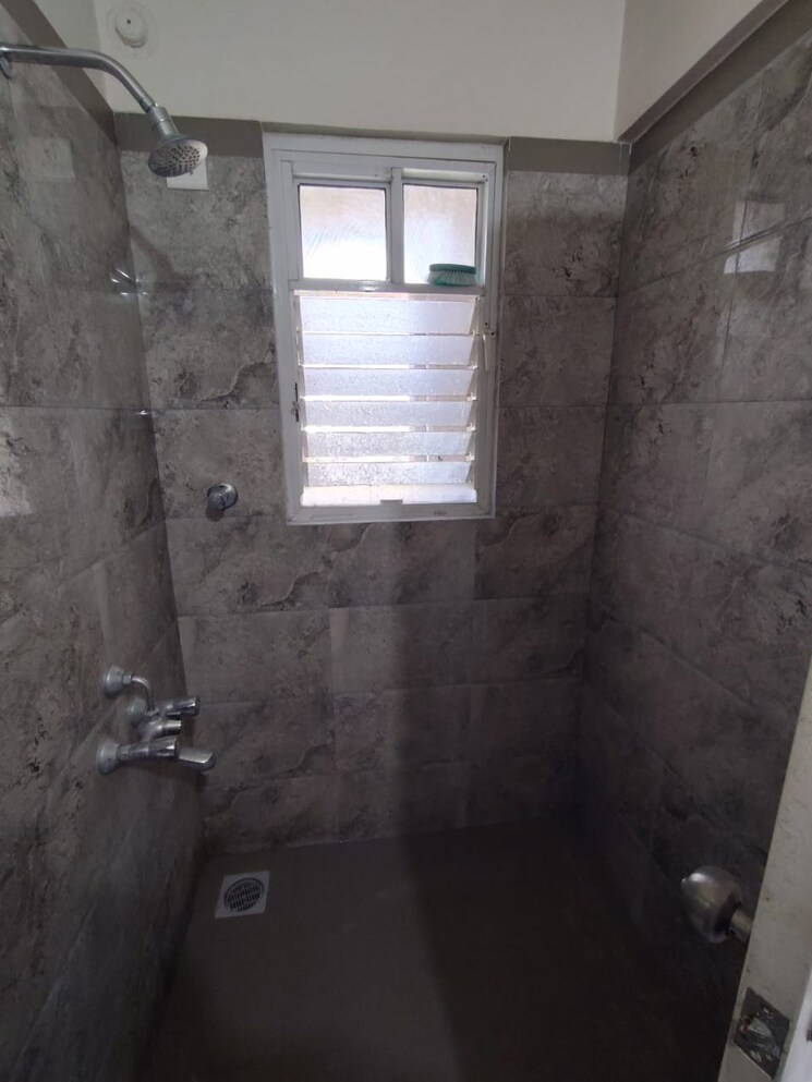 Bathroom, pandit-javdekar-red-earth 2 Bedroom 923 Sq.Ft. Apartment In Pirangut Pune 9668161