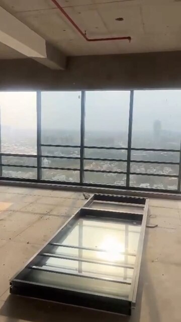 Room in  Office Space at Thaltej – for Rent