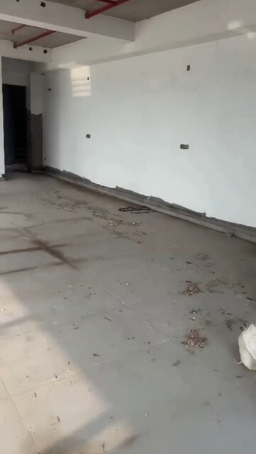 Room in  Office Space at Thaltej – for Rent