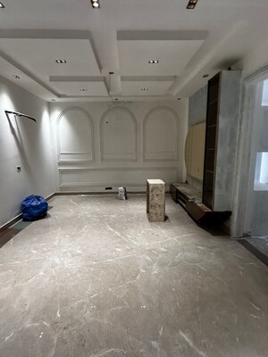 Parking in 3 BHK Builder Floor at Ashoka Enclave – for Rent