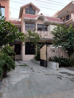  Pg For Rent in Sector 66