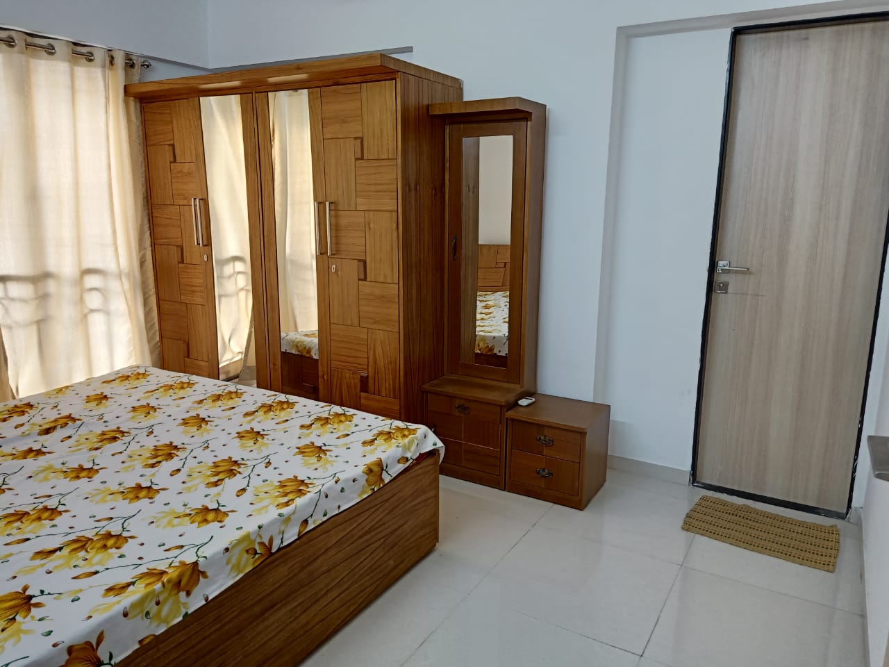 1 BHK + Study Room Apartment For Rent in Kanakia Spaces Sevens