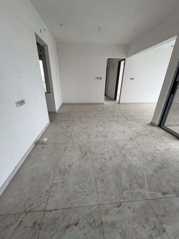 Room in 2 BHK Apartment at Pushpak Nagar – for Sale