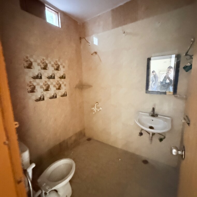 undefined, sector 105 3 Bedroom 2152 Sq.Ft. Builder Floor In Sector 105 Noida 9668401