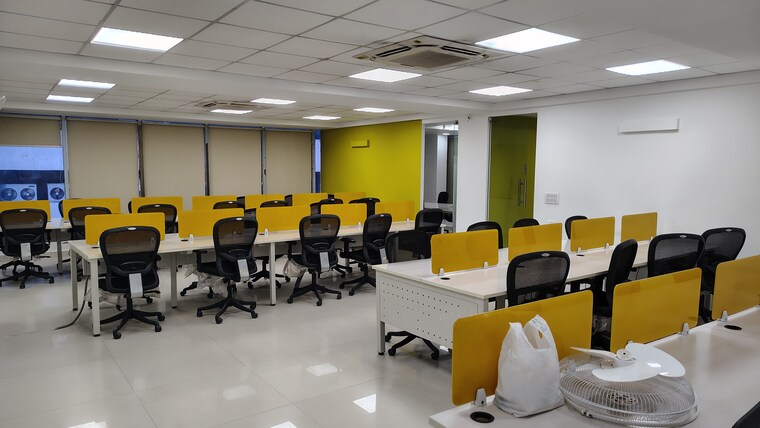 Team Area, madhapur Commercial Office Space 2600 Sq.Ft. In Madhapur Hyderabad 9668392