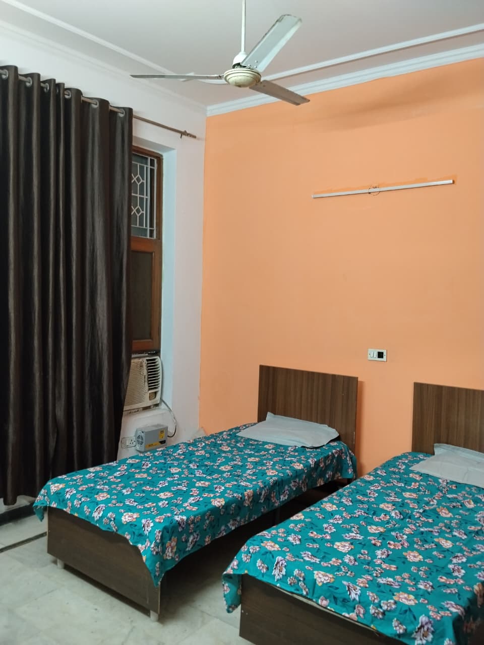 Pg For Rent in Gaurav Pg 