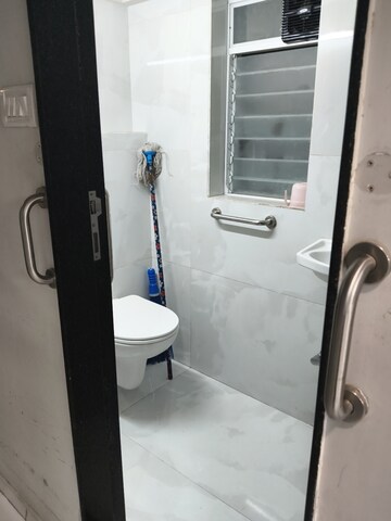 Bathroom in 1 BHK Apartment at Vile Parle West – for Rent