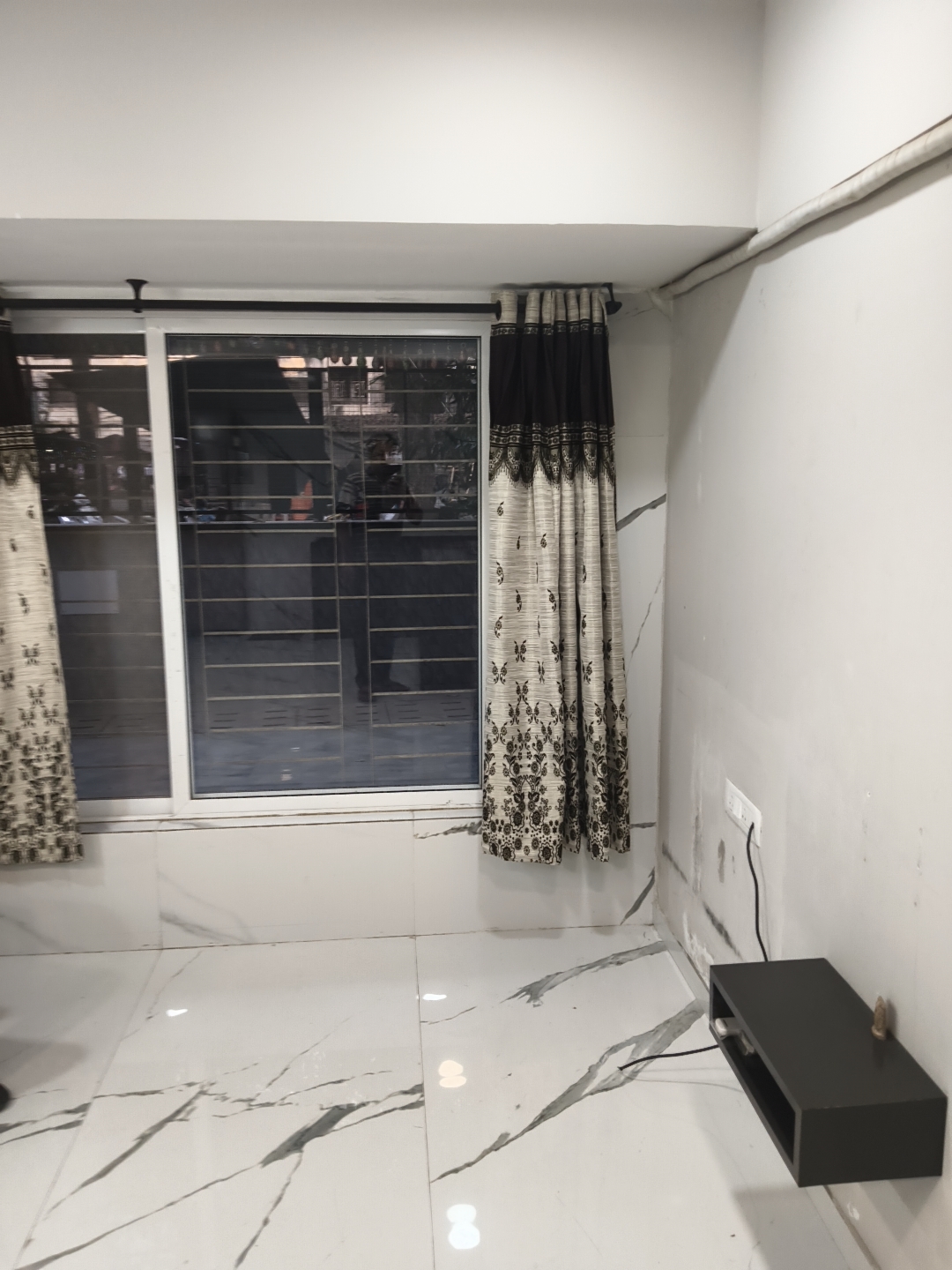 1 BHK Apartment For Rent in Vile Parle West