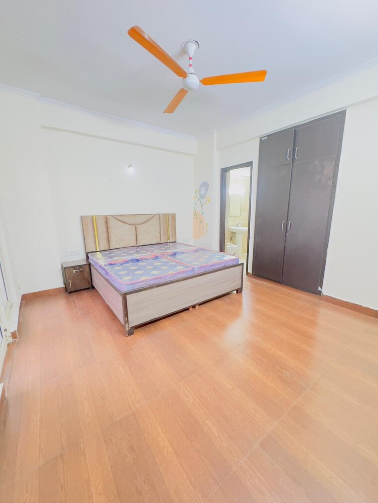 Bedroom, aims-golf-city 1 RK 300 Sq.Ft. Apartment In Sector 75 Noida 9668420