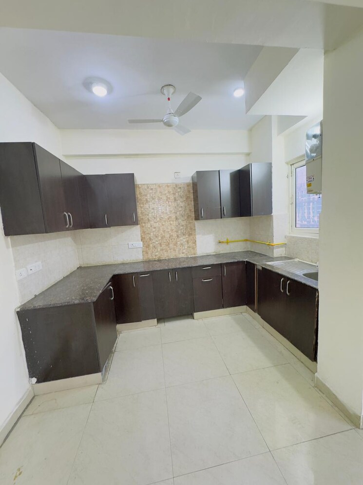 Kitchen, aims-golf-city 1 RK 300 Sq.Ft. Apartment In Sector 75 Noida 9668420