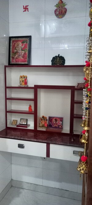 Furnished Amenities in 3 BHK Builder Floor at DLF City Phase IV, Dlf Phase iv – for Rent