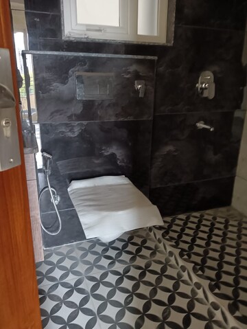 Bathroom in 3 BHK Builder Floor at Sector 46 – for Rent