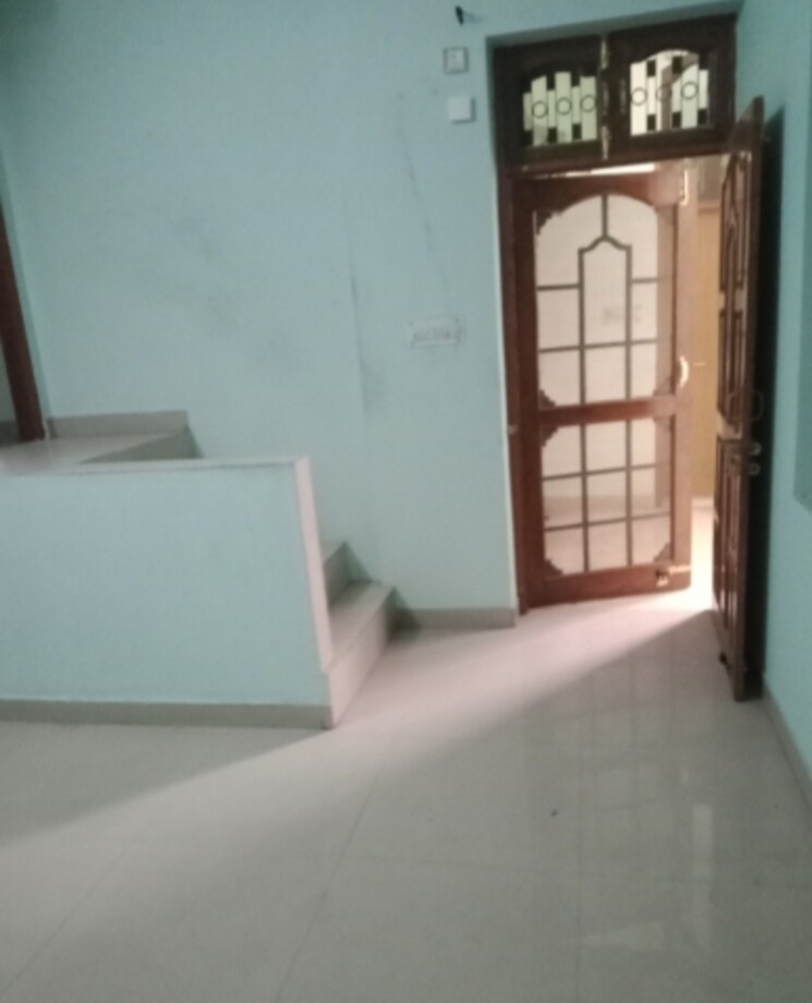 Room, aliganj 2 Bedroom 660 Sq.Ft. Villa In Aliganj Lucknow 9668437