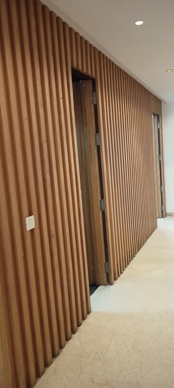 Balcony in 4 BHK Builder Floor at Ansal Sushant Lok I, Sector 43 – for Rent