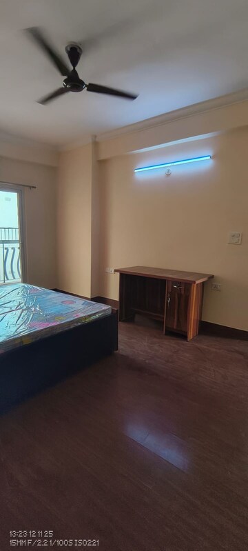 Bedroom in 1 RK Apartment at Aims Golf City, Sector 75 – for Rent