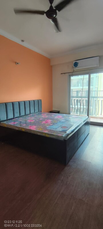 Bedroom in 1 RK Apartment at Aims Golf City, Sector 75 – for Rent