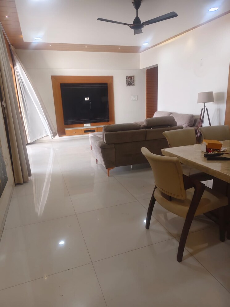 Team Area, pride-purple-park-titanium 3 Bedroom 1470 Sq.Ft. Apartment In Wakad Pune 9668457