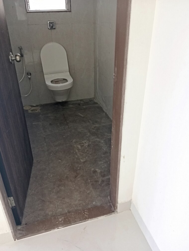 Bathroom, crystal-paradise-residences 2 Bedroom 600 Sq.Ft. Apartment In Andheri East Mumbai 9668509
