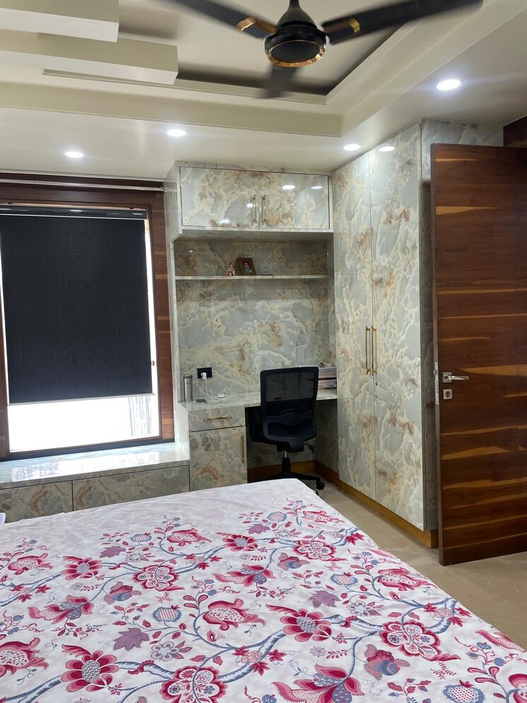 Bedroom, rajouri garden 3 Bedroom 1800 Sq.Ft. Builder Floor In Rajouri Garden Delhi 9668515