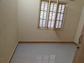Room in 1 BHK Apartment at Ejipura – for Rent
