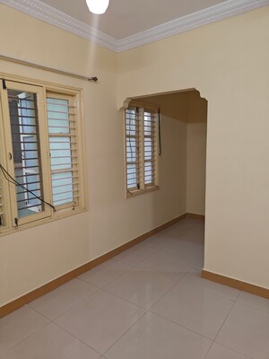 Room in 1 BHK Apartment at Ejipura – for Rent