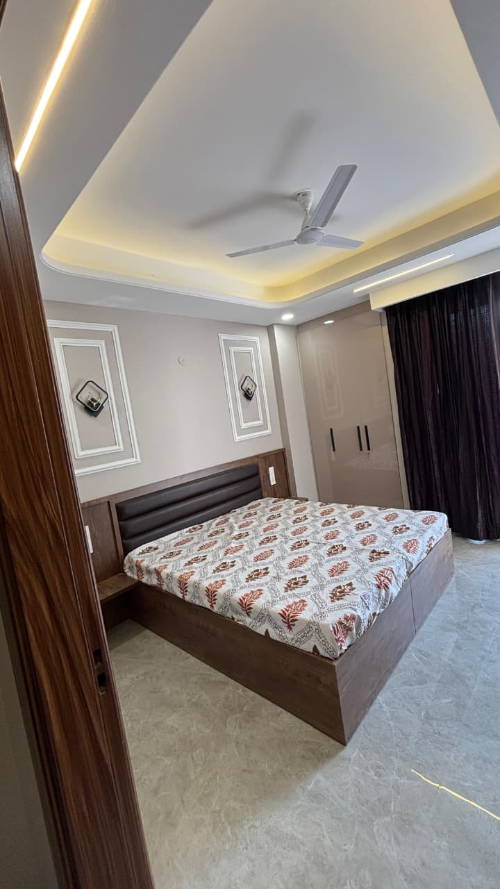 1 RkBuilder Floor For Rent in Mohit House