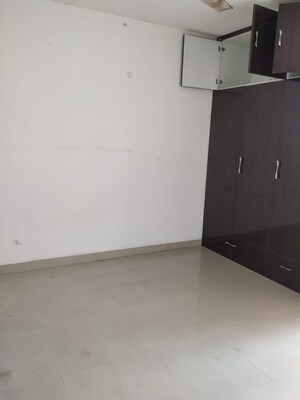Room in 2 BHK Apartment at Puri Pratham, Sector 84 – for Sale