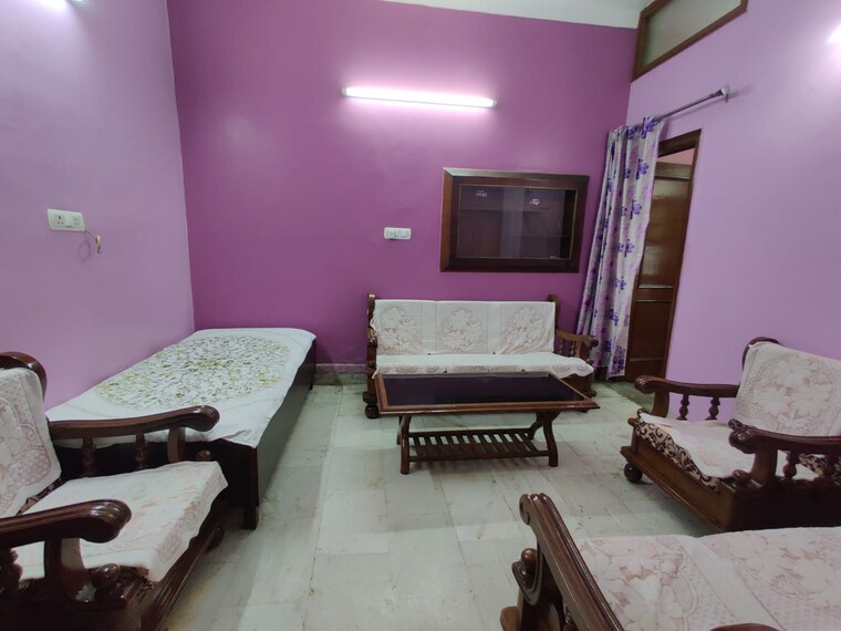 Living Room, tagore garden 2 Bedroom 900 Sq.Ft. Builder Floor In Tagore Garden Delhi 9668576