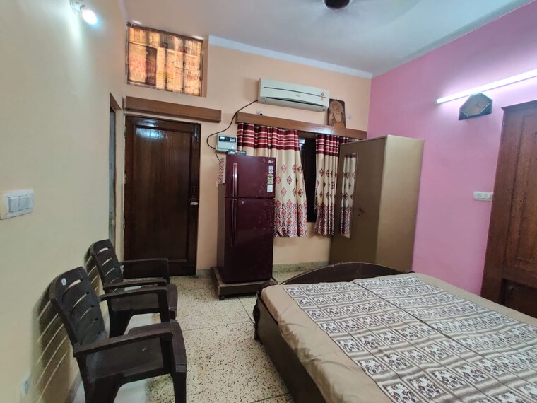 Living Room, tagore garden 2 Bedroom 900 Sq.Ft. Builder Floor In Tagore Garden Delhi 9668576