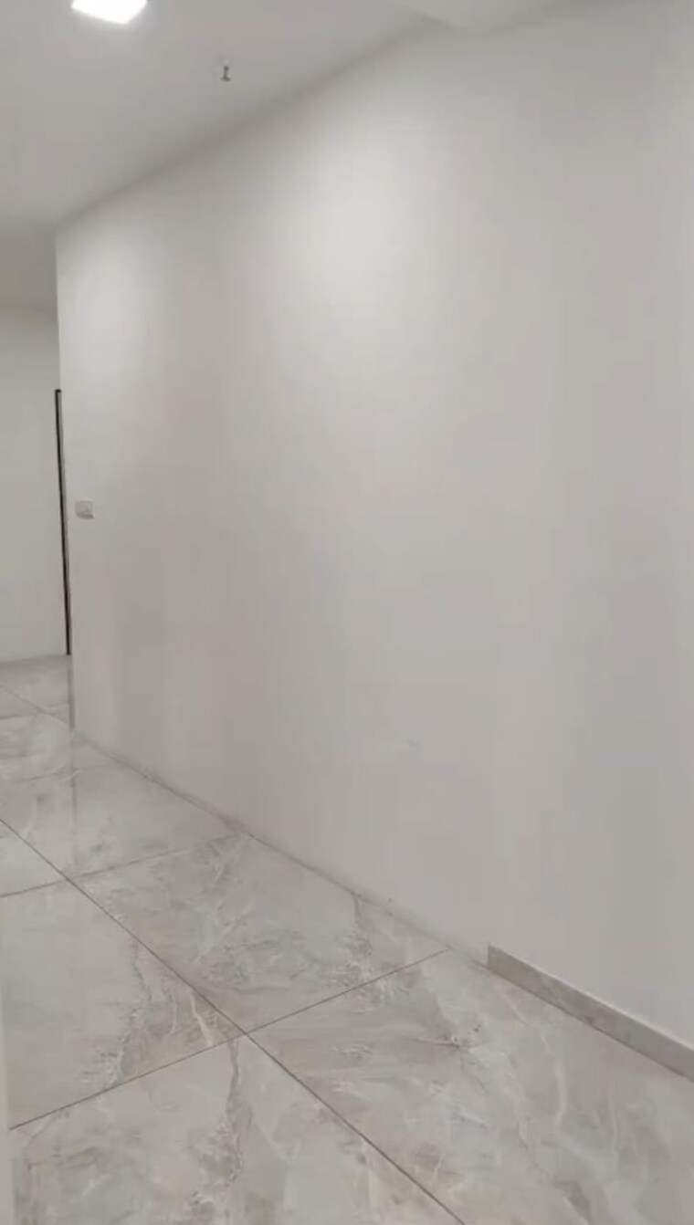 Room, sankalp-square-3 Commercial Office Space 3000 Sq.Ft. In Thaltej Ahmedabad 9668559