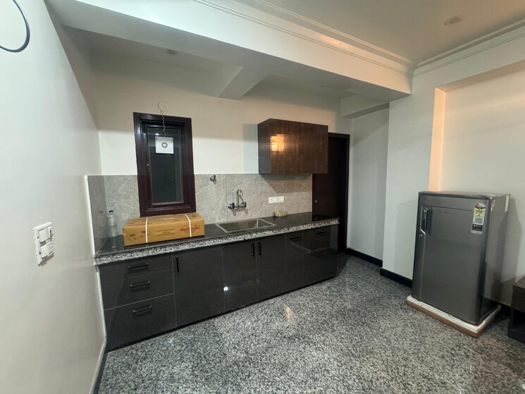 Kitchen, queens-plaza 1 RK 460 Sq.Ft. Builder Floor In Sector 43 Gurgaon 9668607