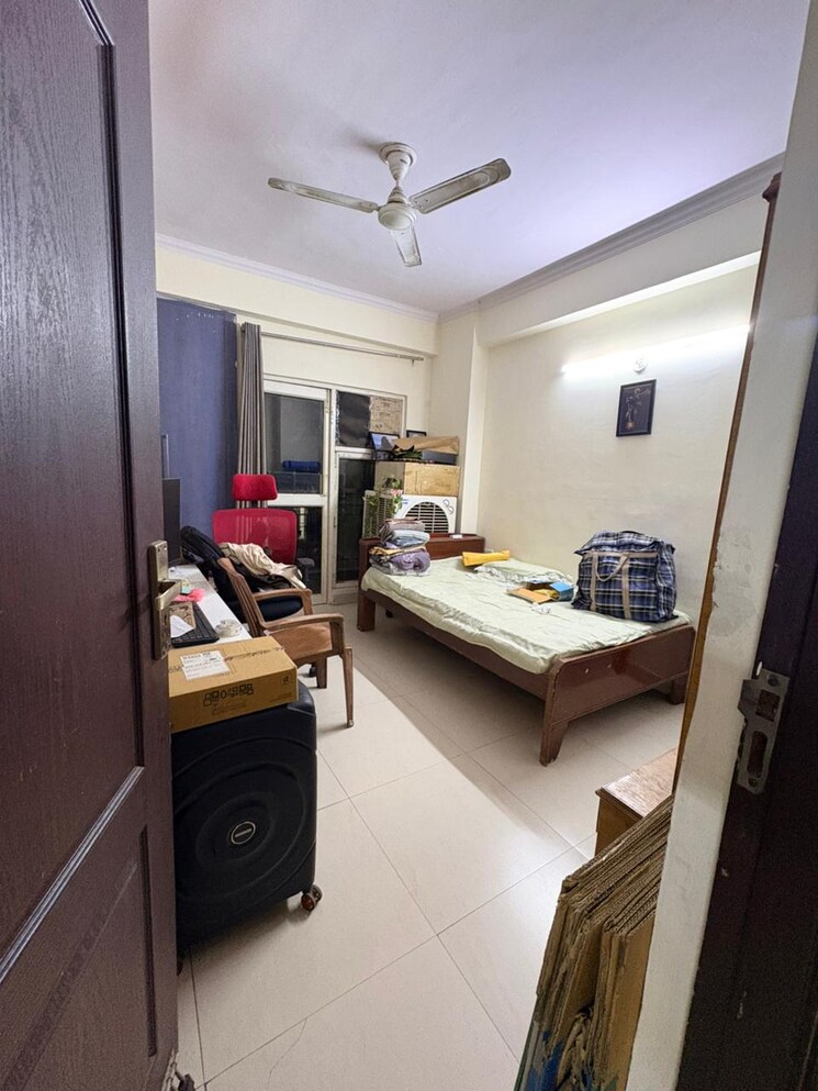 Kitchen, maxblis-grand-wellington 3.5 Bedroom 2100 Sq.Ft. Apartment In Sector 75 Noida 9668603